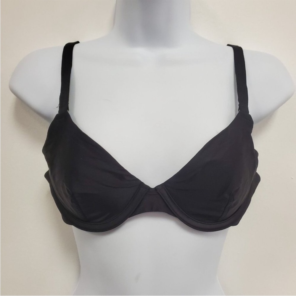 Cuup Womens The Plunge Satin Bra Size 34B Black Underwired Adjustable Opaque